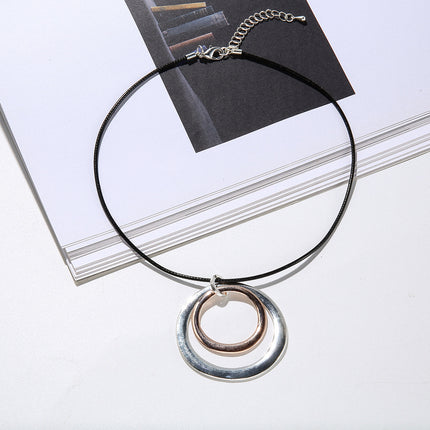 Wholesale Women's  Fashion Multi Layered Round Clavicle Chain Necklace