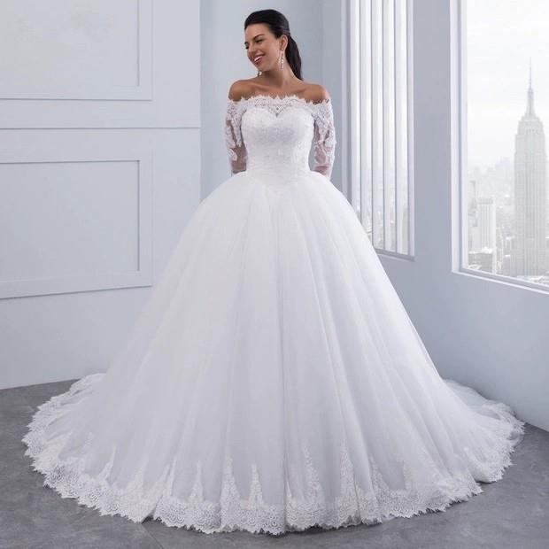 Wholesale Mid Sleeve Princess Off Shoulder Slim Lace Wedding Dress